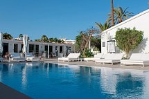 HL Miraflor Suites - Adults only Pool