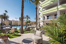 LIVVO Anamar Suites