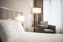 Hotel Belvedere Locarno - Wohnbeispiel Doppelzimmer Komfort Seeseite (Zimmercodierung DF1)