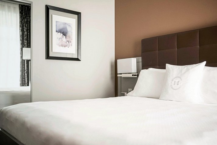 Hotel Belvedere Locarno - Wohnbeispiel Doppelzimmer Komfort Seeseite (Zimmercodierung DF1)