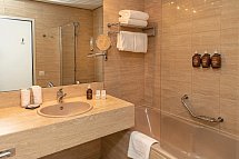La Palma au Lac Hotel & Spa - Wohnbeispiel Doppelzimmer Klassik (Zimmercodierungen DB1 & EB1)