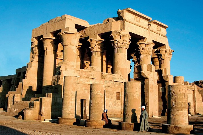 Klassische Nilkreuzfahrt mit Iberotel Crown Emperor - Tempel von Komombo