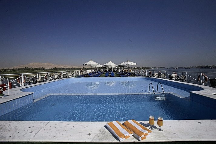 Klassische Nilkreuzfahrt mit Iberotel Crown Emperor - Iberotel Crown Emperor - Pool
