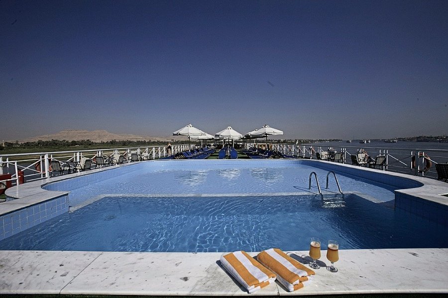 Klassische Nilkreuzfahrt mit Iberotel Crown Emperor - Iberotel Crown Emperor - Pool
