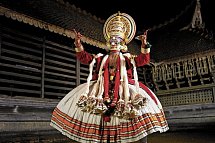 Südindien zum Kennenlernen - Kathakali Tänzer