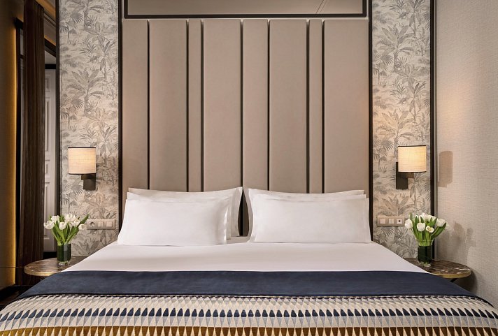 NH Collection Madrid Palacio de Tepa - Wohnbeispiel Doppelzimmer Deluxe (Zimmercodierung DD1)