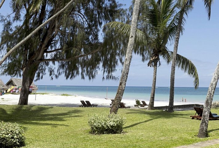 Neptune Paradise Beach Resort & Spa