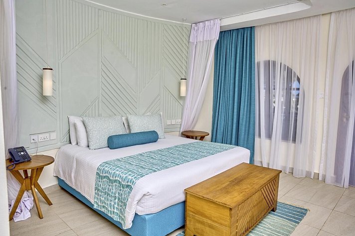 Neptune Paradise Beach Resort & Spa