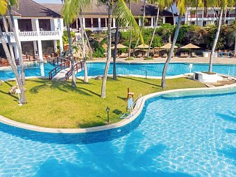 Prideinn Flamingo Beach Resort & Spa