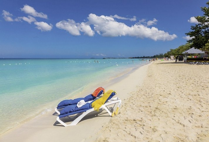 Legends Beach Resort