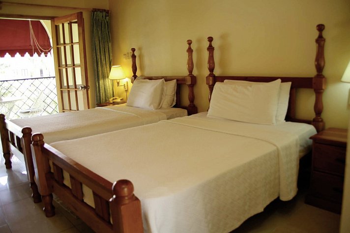 Charela Inn Hotel