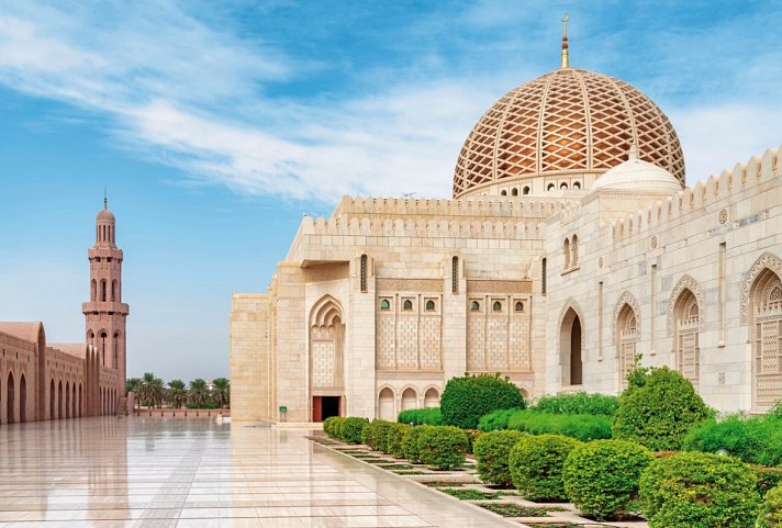 Die Weihrauchstraße - Der Duft des Orients - Sultan Qaboos Grand Mosque - Muscat