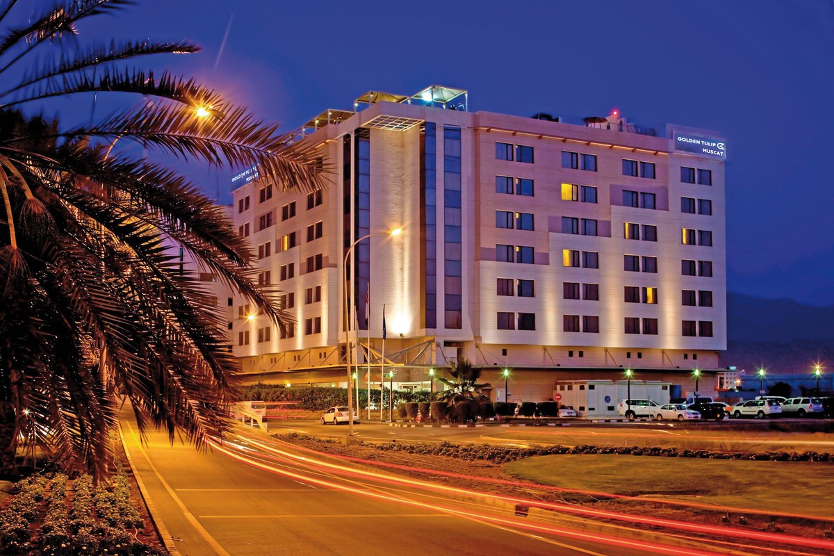Golden Tulip Muscat