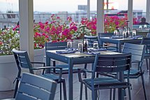 Golden Tulip Muscat