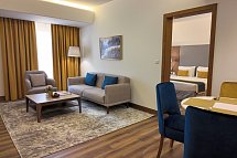Golden Tulip Muscat - Wohnbeispiel Junior Suite (Zimmercodierung JB1)