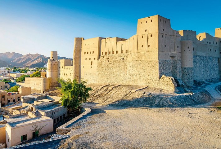 Abenteuer Oman Gruppenreise im Geländewagen - Bahla Fort