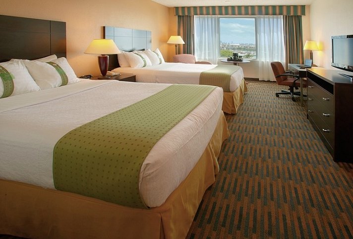 Holiday Inn Port of Miami