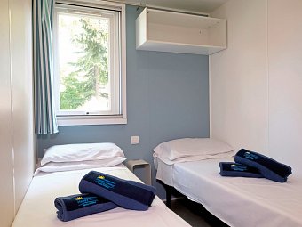 Camping Italia Lido (by Happy Camp) - Wohnbeispiel Mobilheim Happy Premium (Zimmercodierung CM1)