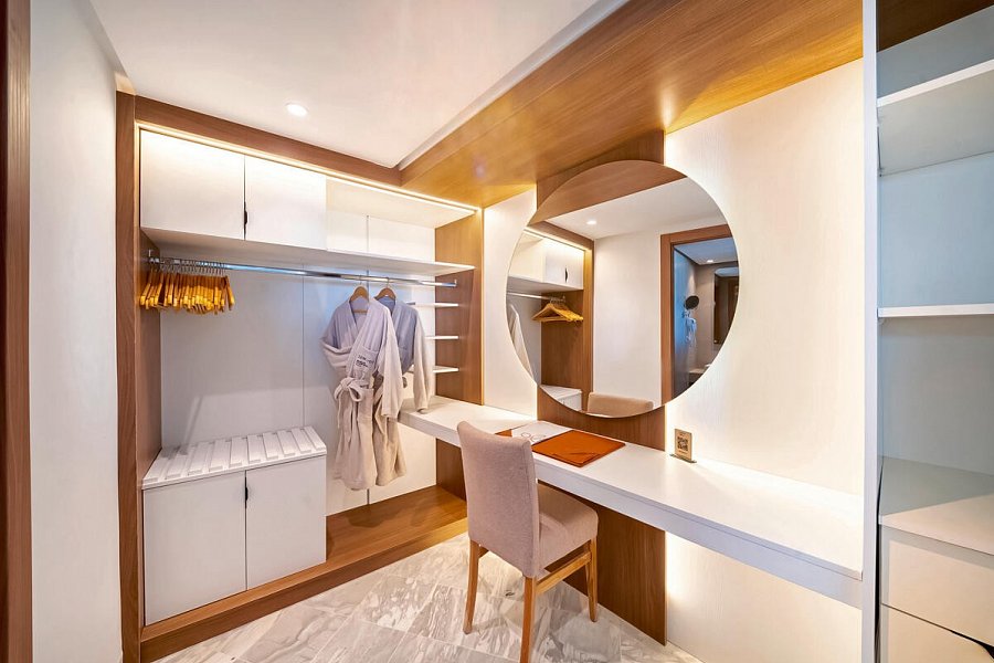Sentido Marillia Resort & Spa - Wohnbeispiel Juniorsuite Meerblick (Zimmercodierung J1M)