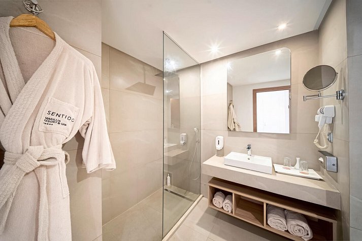 Sentido Marillia Resort & Spa - Wohnbeispiel Juniorsuite Meerblick (Zimmercodierung J1M)