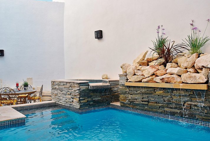 Chapel 5 Boutique Suites