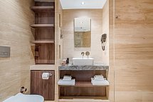 Reef Hotel & Spa