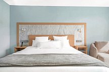 Reef Hotel & Spa