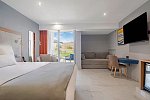 Reef Hotel & Spa
