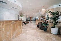 Reef Hotel & Spa