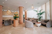 Reef Hotel & Spa