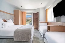 Reef Hotel & Spa