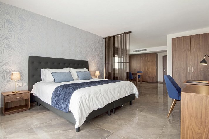 The Duke Boutique Hotel - Wohnbeispiel Doppelzimmer Jacuzzi (Zimmercodierung DQ1)