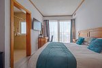 Gillieru Harbour Hotel