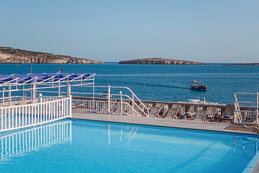 Gillieru Harbour Hotel