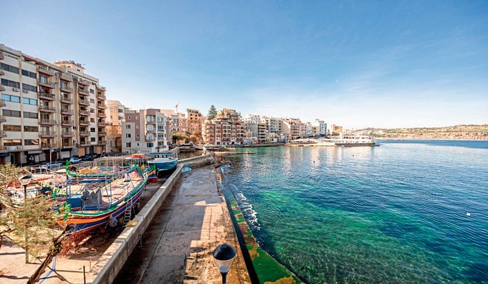 Gillieru Harbour Hotel
