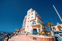 Gillieru Harbour Hotel