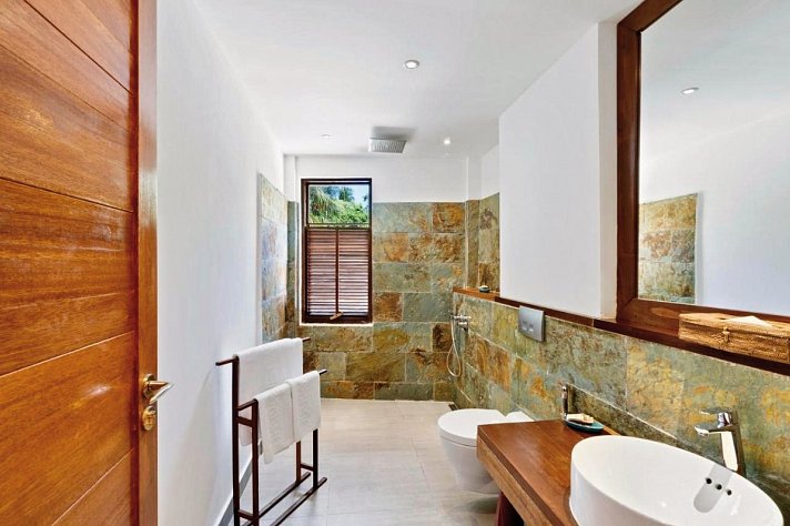 The Barefoot Eco Hotel