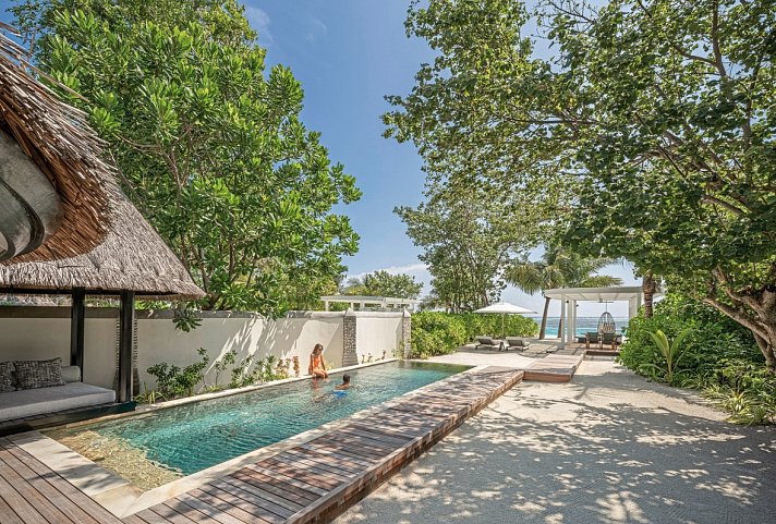 Four Seasons Resort Maldives at Kuda Huraa - Sunrise Beach Villa with Pool (Zimmercodierung UD7)