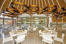 Holiday Inn Resort Kandooma Maldives