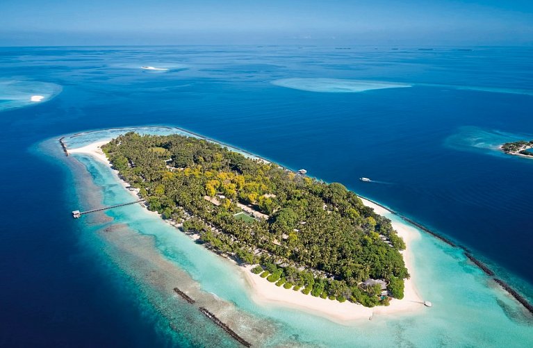 Royal Island Resort & Spa