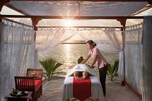 Royal Island Resort & Spa