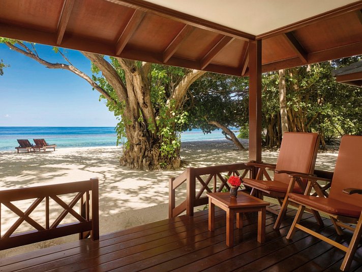 Royal Island Resort & Spa