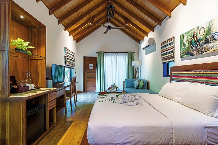 Reethi Faru Resort