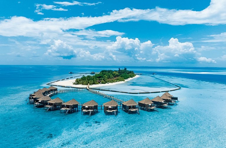 Komandoo Island Resort & Spa