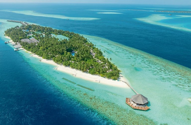 Vilamendhoo Island Resort & Spa