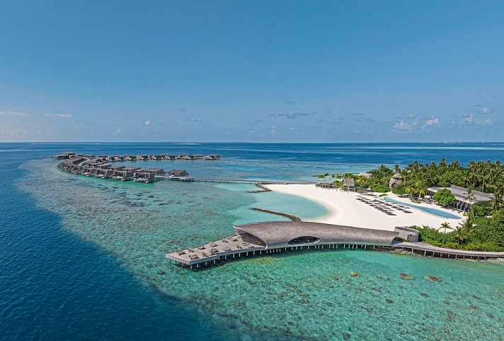 The St. Regis Maldives Vommuli Resort