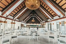 Crystals Beach Resort Belle Mare