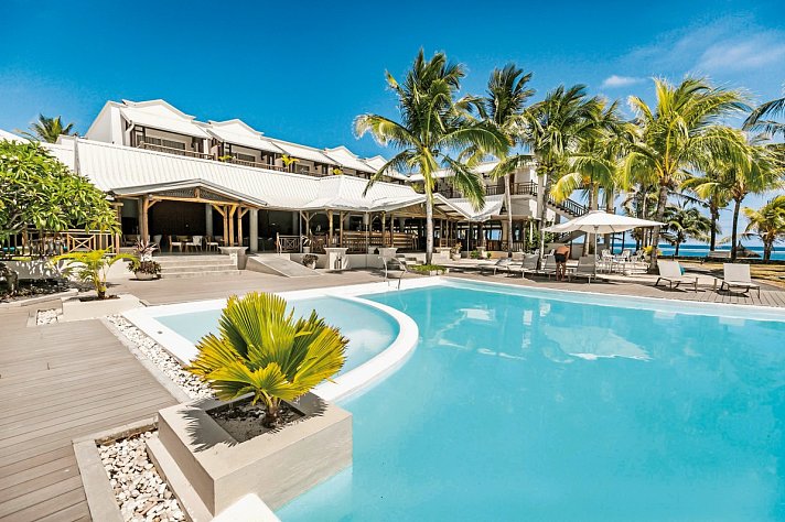 Le Peninsula Bay Beach Resort & Spa