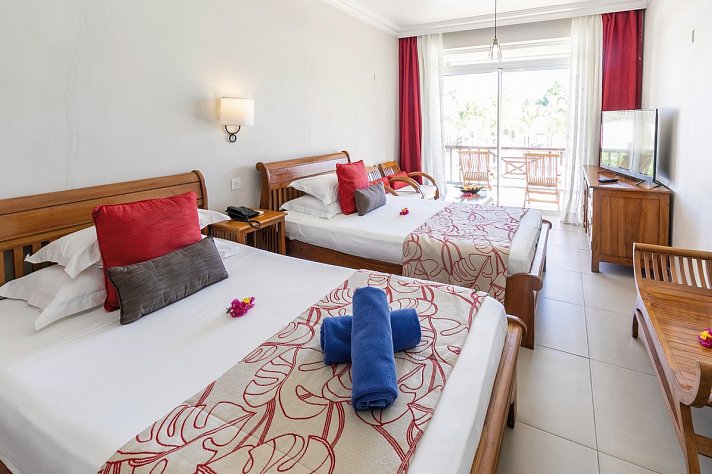 Le Peninsula Bay Beach Resort & Spa