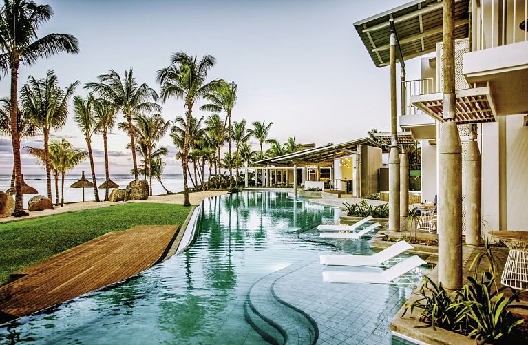 Victoria for 2 Beachcomber Resort & Spa
